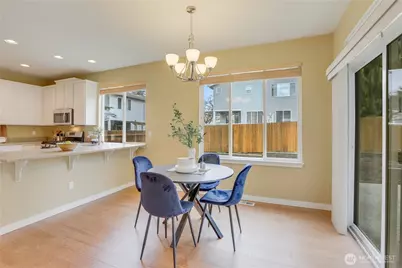 5006 NE 4th Place, Renton, WA 98059 - Photo 13