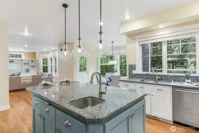 3405 30th Court SE, Olympia, WA 98501 - Photo 9