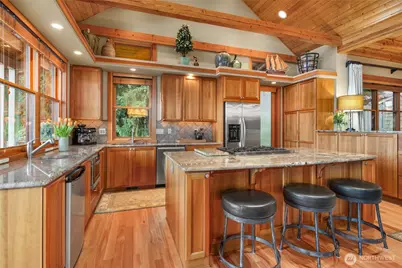 15550 Sandy Hook Rd NE, Poulsbo, WA 98370 - Photo 11