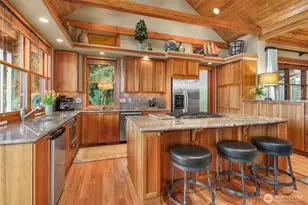 15550 Sandy Hook Rd NE, Poulsbo, WA 98370 - Photo 11