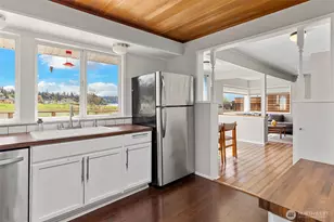 13427 N Green St, Anacortes, WA 98221 - Photo 9