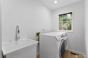 23410 NE 23 St, Sammamish, WA 98074 - Photo 19