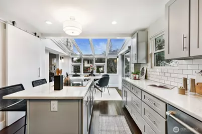 7302 33rd Avenue NE, Seattle, WA 98115 - Photo 9