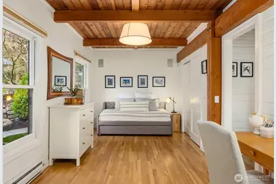 15451 Harvey Road NE, Bainbridge Island, WA 98110 - Photo 17