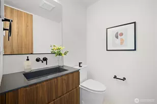 10733 17th Ave NE, Seattle, WA 98125 - Photo 7