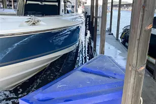 3911 Lake Washington Blvd SE, Bellevue, WA 98006 - Photo 3