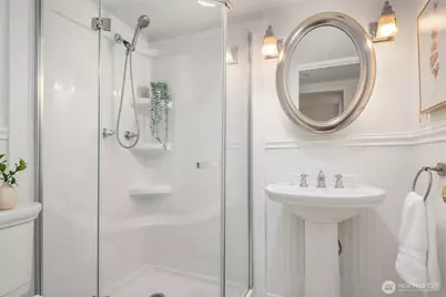 2301 42nd Avenue SW, Seattle, WA 98116 - Photo 17