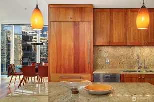 10700 NE 4th St, Bellevue, WA 98004 - Photo 13