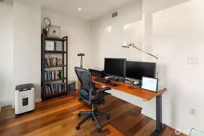 10700 NE 4th Street #2412, Bellevue, WA 98004 - Photo 23