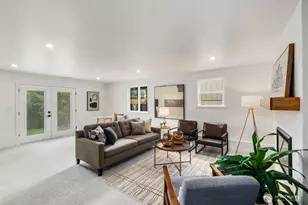 3232 26th Ave W, Seattle, WA 98199 - Photo 15