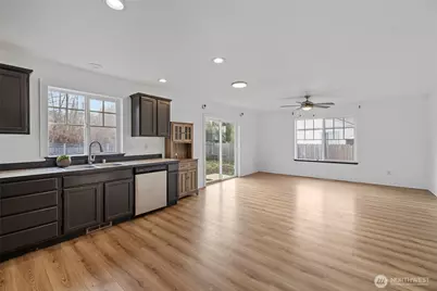 1228 Hemlock Place, Mount Vernon, WA 98273 - Photo 5