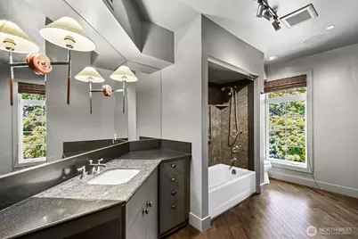 745 Bellevue Avenue E #402, Seattle, WA 98102 - Photo 25