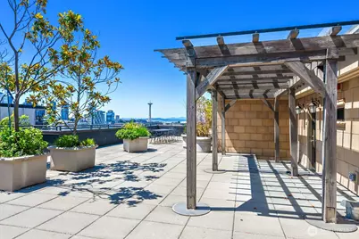 745 Bellevue Avenue E #402, Seattle, WA 98102 - Photo 35