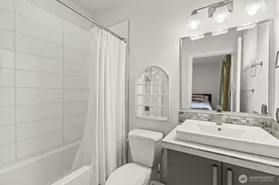 3300 NE 8014 31st Ave NW St, Seattle, WA 98115 - Photo 23