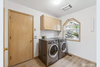 9227 232nd Street SW, Edmonds, WA 98020 - Photo 27