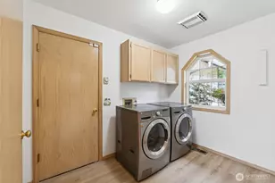 9227 232nd St SW, Edmonds, WA 98020 - Photo 27