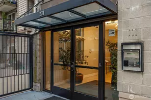 231 Belmont Ave E, Seattle, WA 98102 - Photo 33