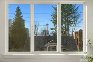 231 Belmont Ave E, Seattle, WA 98102 - Photo 23