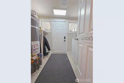 6220 Parker Road E, Sumner, WA 98390 - Photo 7