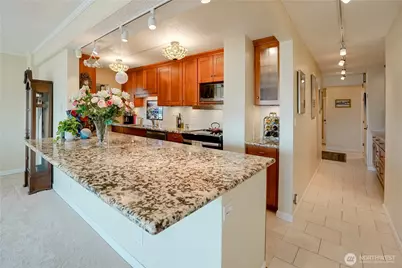 308 E Republican Street #214, Seattle, WA 98102 - Photo 9