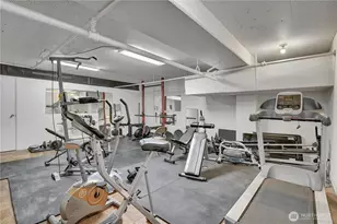 308 E Republican St, Seattle, WA 98102 - Photo 29