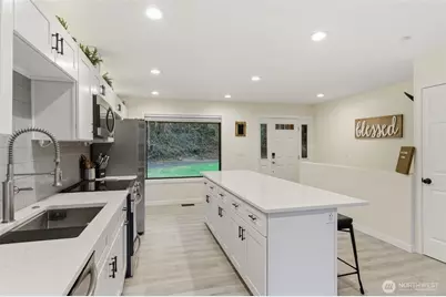 4053 Westside Highway, Castle Rock, WA 98611 - Photo 9