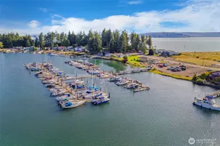 37110 Bay St, Hansville, WA 98340 - Photo 31