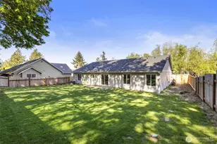 37110 Bay St, Hansville, WA 98340 - Photo 23