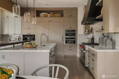 1918 94th Avenue NE, Clyde Hill, WA 98004 - Photo 11