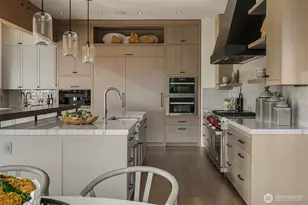 1918 94th Ave NE, Clyde Hill, WA 98004 - Photo 11