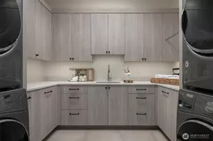 1918 94th Ave NE, Clyde Hill, WA 98004 - Photo 35