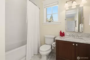 2020 Parkside Dr E, Seattle, WA 98112 - Photo 29