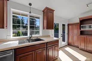 2003 SW 304th St, Federal Way, WA 98023 - Photo 9