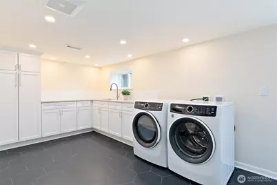 5212 S Mayflower Street, Seattle, WA 98118 - Photo 23