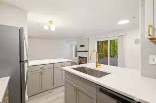 12618 109th Ct NE, Kirkland, WA 98034 - Photo 7