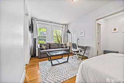 2132 5th Avenue #202, Seattle, WA 98121 - Photo 9