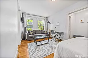 2132 5th Ave, Seattle, WA 98121 - Photo 9