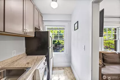 2132 5th Avenue #202, Seattle, WA 98121 - Photo 15