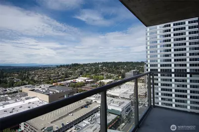 650 Bellevue Way NE #2404, Bellevue, WA 98004 - Photo 37