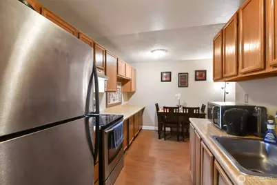10501 8th Avenue NE #111, Seattle, WA 98125 - Photo 7