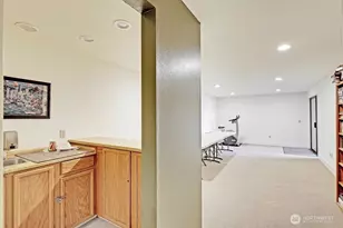 10501 8th Ave NE, Seattle, WA 98125 - Photo 23