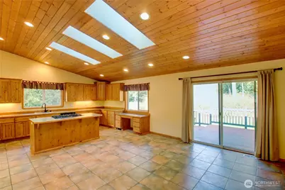 5707 316th Street NW, Stanwood, WA 98292 - Photo 9