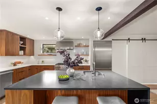 1633 E Calhoun St, Seattle, WA 98112 - Photo 13