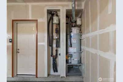 18410 36th Avenue W #C, Lynnwood, WA 98037 - Photo 35