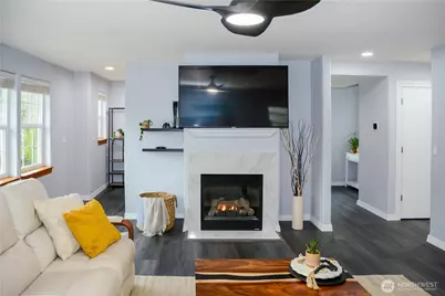 4525 5th Drive SE, Everett, WA 98203 - Photo 5