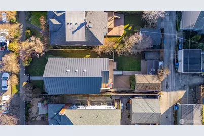 2419 7th Avenue W, Seattle, WA 98119 - Photo 25