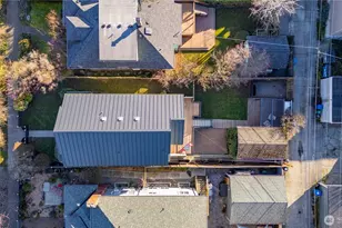 2419 7th Ave W, Seattle, WA 98119 - Photo 25