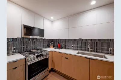 910 Lenora Street #200, Seattle, WA 98121 - Photo 3