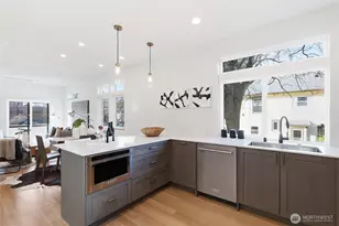 313 17th Ave E, Seattle, WA 98112 - Photo 13