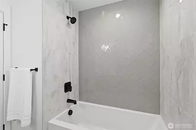 313 17th Avenue E #B, Seattle, WA 98112 - Photo 21